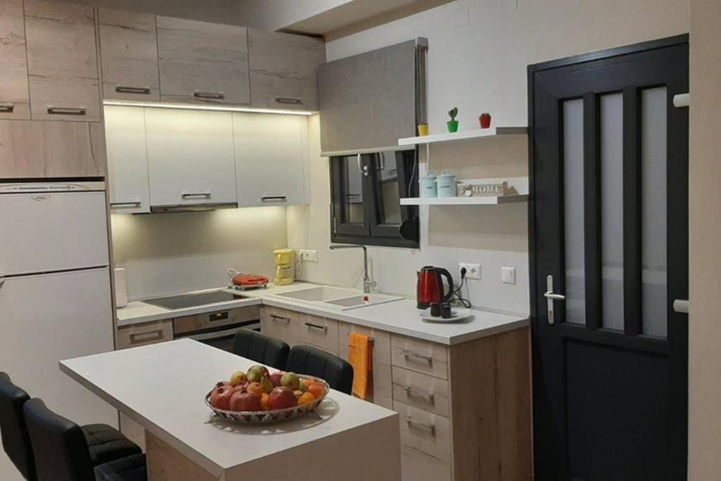 Danais Guesthouse 特里卡拉 外观 照片